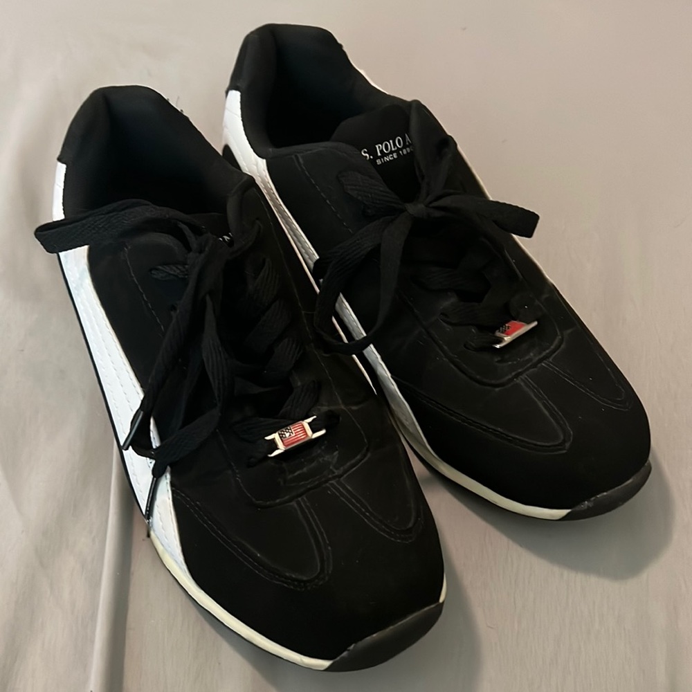 U.S. Polo Assn Black & White Men's Sneakers size 8 #2170606A